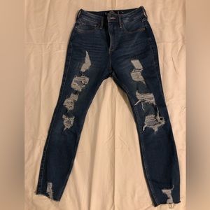 Hollister curvy high-rise crop skinny jeans, size 3R, W26/L26